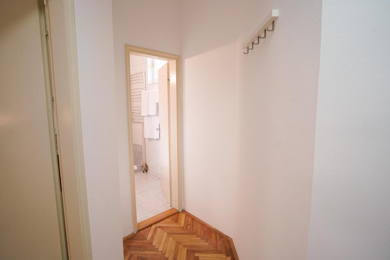 Quiet Luxury Family Apt Belgrade Fortress Center Exterior photo
